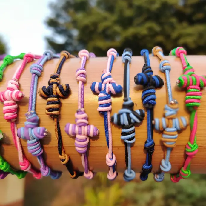 Rosarios de pulsera de distintos colores de Rosary’s Gift